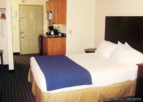 Inn Quality Tulsa-downtown West 3*