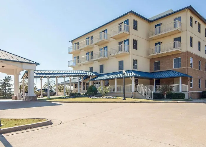 Quality Tulsa-downtown West Inn 3*
