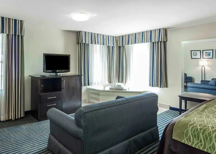 Inn Quality Tulsa-downtown West 3*